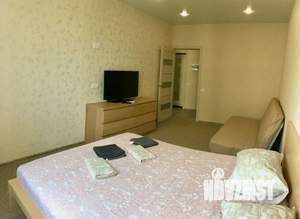 1-к квартира, посуточно, 41м2, 11/16 этаж