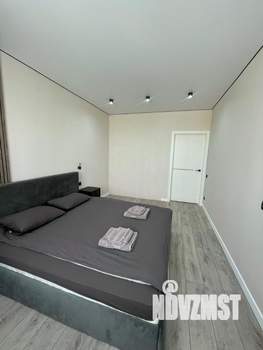2-к квартира, посуточно, 39м2, 7/18 этаж