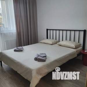 1-к квартира, посуточно, 40м2, 4/4 этаж