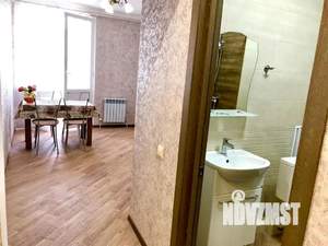 1-к квартира, посуточно, 40м2, 2/9 этаж
