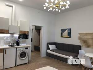 Студия квартира, посуточно, 40м2, 1/8 этаж