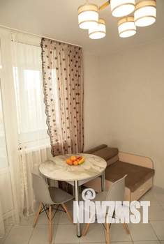 1-к квартира, посуточно, 37м2, 6/20 этаж