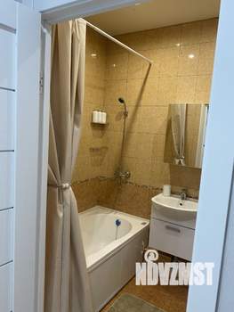 1-к квартира, посуточно, 42м2, 4/10 этаж