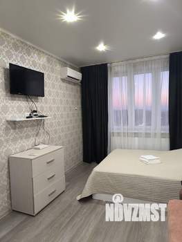 1-к квартира, посуточно, 35м2, 10/14 этаж