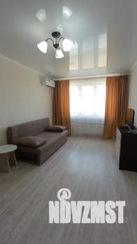 1-к квартира, посуточно, 38м2, 2/16 этаж