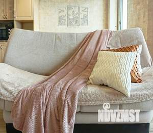 Студия квартира, посуточно, 43м2, 6/10 этаж