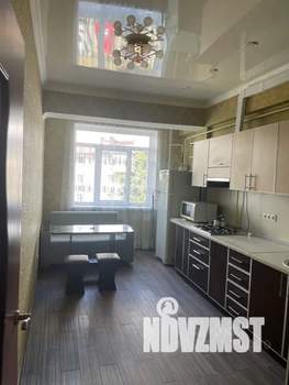 1-к квартира, посуточно, 50м2, 3/7 этаж