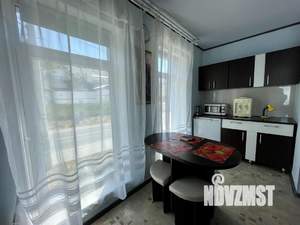 2-к квартира, посуточно, 40м2, 3/3 этаж