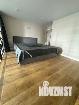 Студия квартира, посуточно, 35м2, 1/7 этаж
