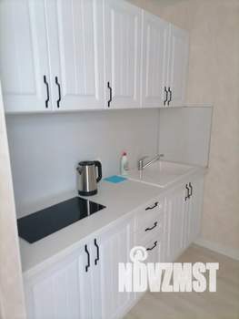 Студия квартира, посуточно, 28м2, 5/7 этаж