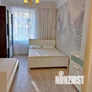 1-к квартира, посуточно, 65м2, 1/1 этаж