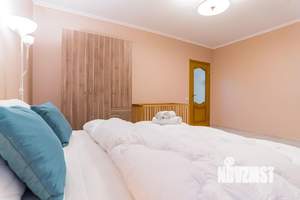 1-к квартира, посуточно, 60м2, 1/1 этаж