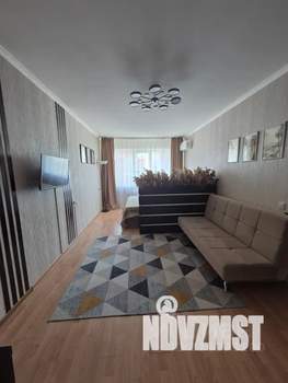 1-к квартира, посуточно, 43м2, 7/10 этаж