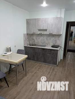 Студия квартира, посуточно, 35м2, 7/20 этаж