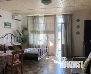 Студия квартира, посуточно, 35м2, 1/7 этаж