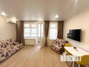 Студия квартира, посуточно, 35м2, 16/16 этаж