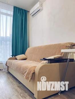 1-к квартира, посуточно, 43м2, 3/6 этаж