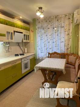 2-к квартира, посуточно, 50м2, 2/5 этаж