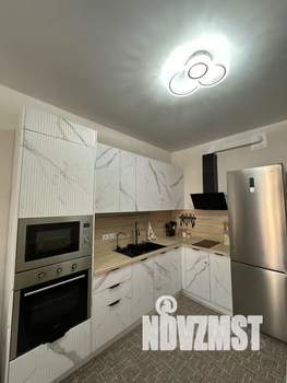 1-к квартира, посуточно, 47м2, 5/6 этаж