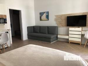 Студия квартира, посуточно, 40м2, 1/8 этаж