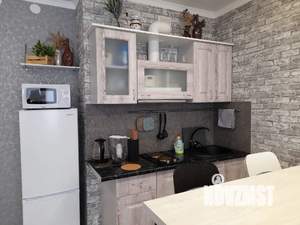 Студия квартира, посуточно, 28м2, 10/21 этаж