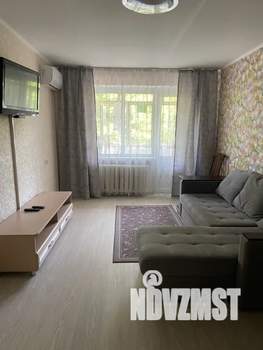 3-к квартира, посуточно, 65м2, 2/5 этаж