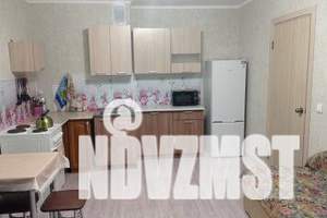 1-к квартира, посуточно, 38м2, 4/16 этаж