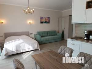 Студия квартира, посуточно, 42м2, 1/7 этаж