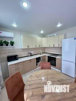 Студия квартира, посуточно, 30м2, 5/7 этаж