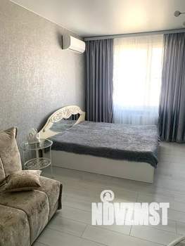 Студия квартира, посуточно, 27м2, 12/20 этаж
