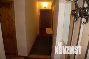 2-к квартира, посуточно, 44м2, 1/2 этаж