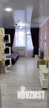 Студия квартира, посуточно, 35м2, 12/20 этаж