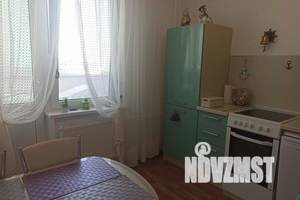 1-к квартира, посуточно, 35м2, 2/9 этаж