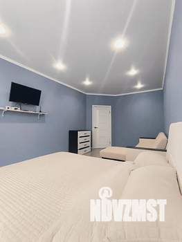 1-к квартира, посуточно, 43м2, 1/6 этаж