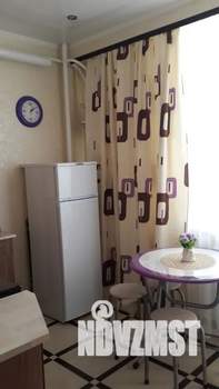 1-к квартира, посуточно, 40м2, 2/9 этаж