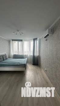 1-к квартира, посуточно, 38м2, 19/20 этаж