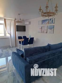 Студия квартира, посуточно, 40м2, 6/7 этаж