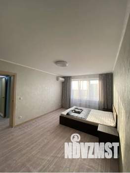 Студия квартира, посуточно, 38м2, 16/16 этаж