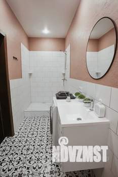 Студия квартира, посуточно, 32м2, 1/5 этаж