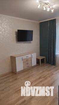 1-к квартира, посуточно, 37м2, 8/8 этаж