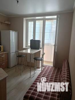 1-к квартира, посуточно, 36м2, 1/3 этаж