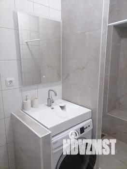 Студия квартира, посуточно, 30м2, 1/3 этаж