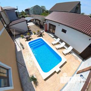 3-к квартира, посуточно, 45м2, 1/1 этаж