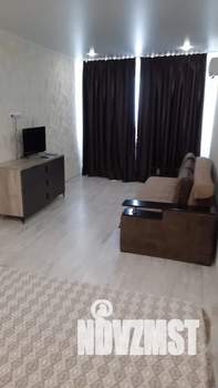 1-к квартира, посуточно, 42м2, 16/19 этаж