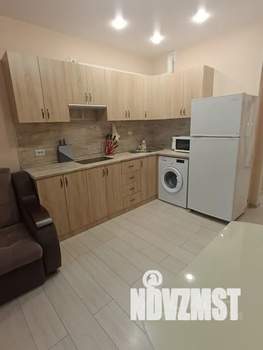 1-к квартира, посуточно, 42м2, 3/6 этаж