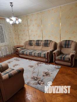 2-к квартира, на длительный срок, 65м2, 1/5 этаж