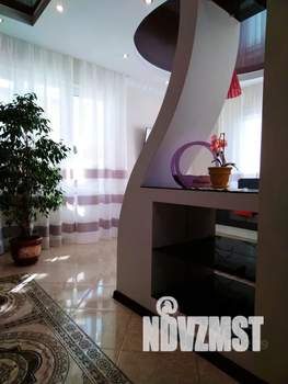 3-к квартира, посуточно, 100м2, 2/11 этаж