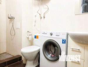 Студия квартира, посуточно, 30м2, 1/3 этаж