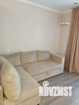 Студия квартира, посуточно, 30м2, 1/4 этаж