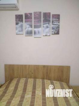 Студия квартира, посуточно, 30м2, 1/3 этаж